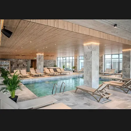 Apartment Alezzi Odyssey Luxury Pool Năvodari