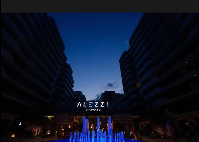 Alezzi Odyssey Luxury Pool Apartment *