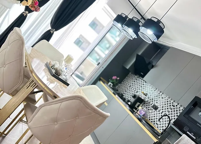 Apartment Alezzi Odyssey Luxury Pool *